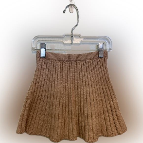 Max Studio Kids 5-6 Button-Front Knit Cardigan & Skirt in Camel-Tan Gold Trim - Picture 10 of 10